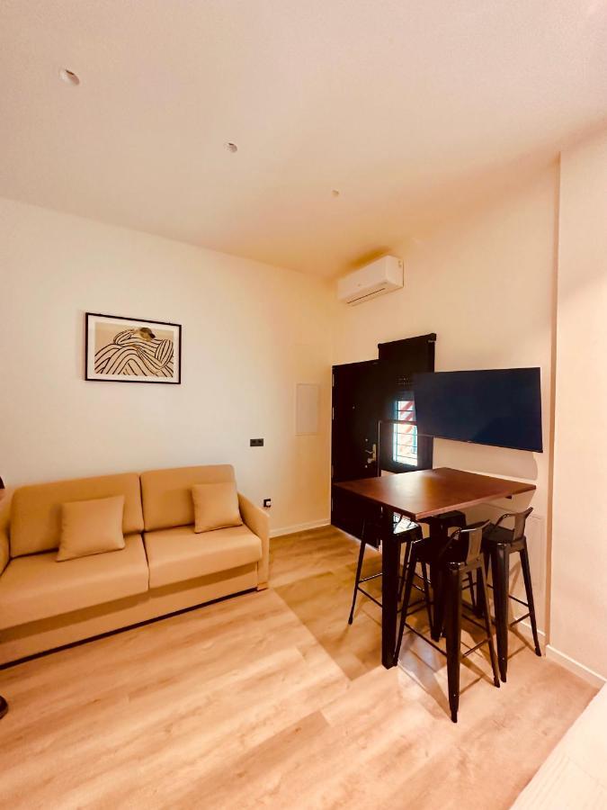 Apartamentos Sunsets Malaga Centro Exterior photo